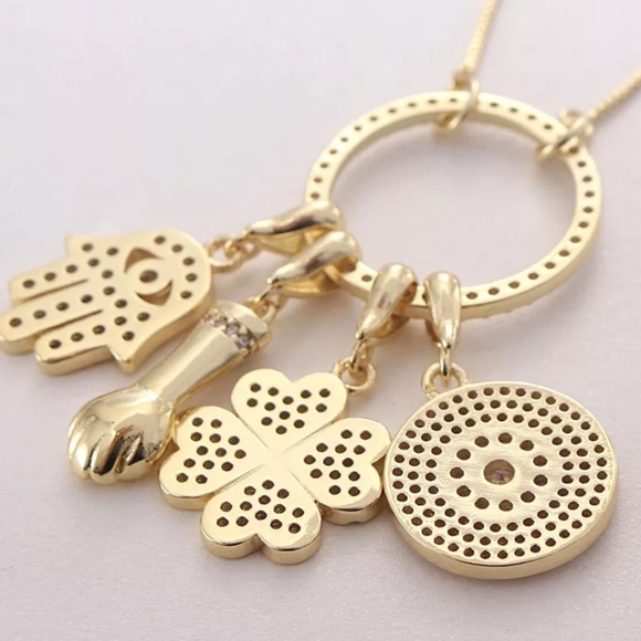 Lucky Clover / Hamsa Hand necklace - Picture 2 of 4